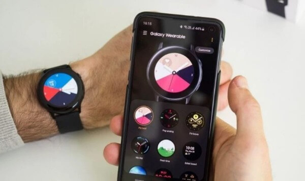 Tải ứng dụng Galaxy Wearable để kết nối đồng hồ thông minh