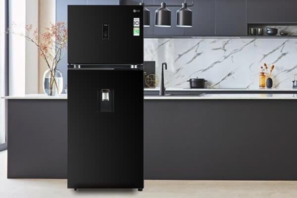 Kích thước tủ lạnh 400 lít dao động với chiều cao 170–180 cm và chiều rộng khoảng 70 cm