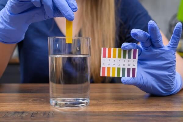 Cách kiểm tra nước bằng bộ test nhanh