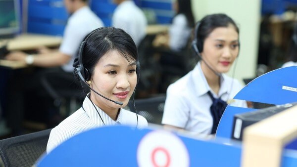 Gọi hotline VinaPhone để được hỗ trợ