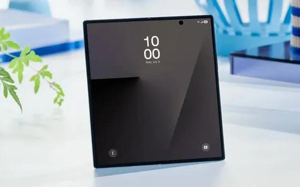 Màn hình giảm nếp gấp ở dòng Galaxy Z Fold8 Ultra