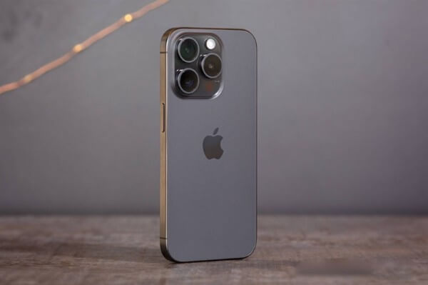 Đánh giá về độ ổn định của iPhone Lock và máy quốc tế