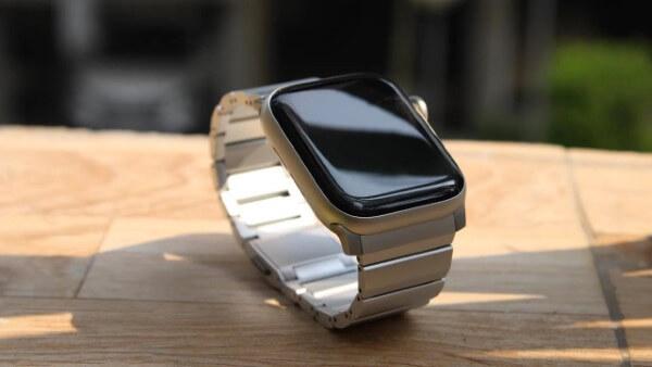Chi tiết Apple Watch phiên bản nhôm