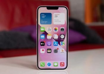 Nên mua iPhone nào cho học sinh cấp 3? Xem ngay bí kíp chọn mua phù hợp và tiết kiệm nhất