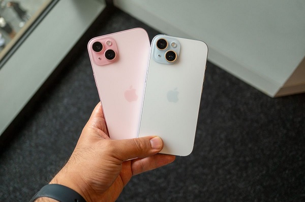 iPhone 15