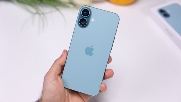 iPhone 16 Plus