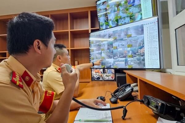 Tài xế chủ động nhận diện camera phạt nguội để tham gia giao thông an toàn