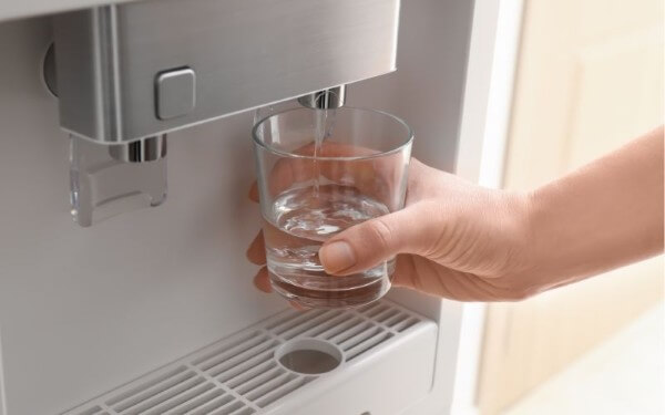 Sử dụng máy lọc nước lọc RO hoặc Nano