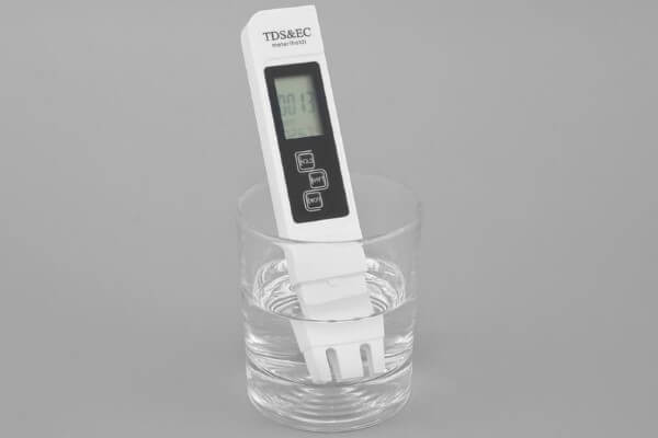 Sử dụng bộ test nhanh asen để kiểm tra chất lượng nước