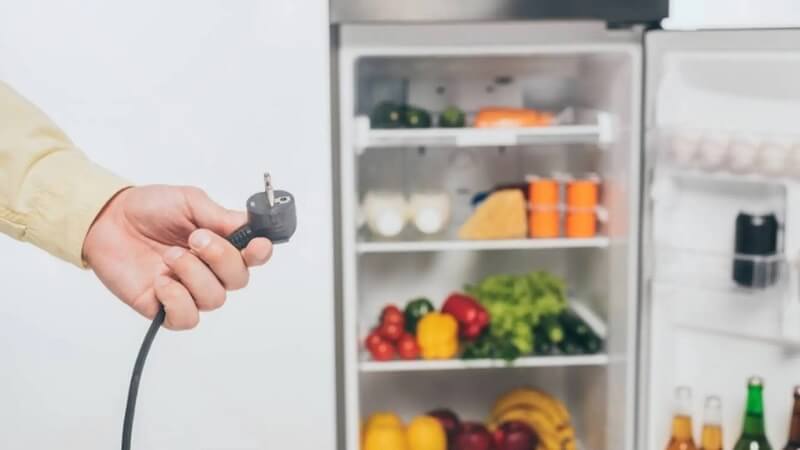 Những lý do không nên rút điện tủ lạnh tùy ý trong thời gian dài