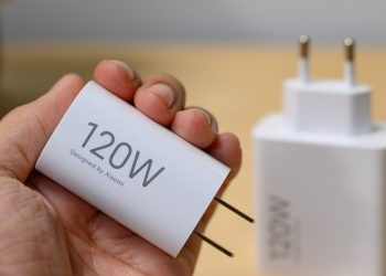 Giải đáp chuyên sâu: Thực hư chuyện sạc 120W có hại pin không?
