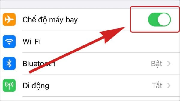 Chọn bật Chế độ máy bay