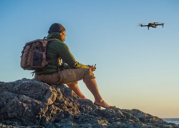 Nếu muốn tìm được một chiếc flycam phù hợp, bạn nhất định phải biết 8 tiêu chí chọn flycam này!