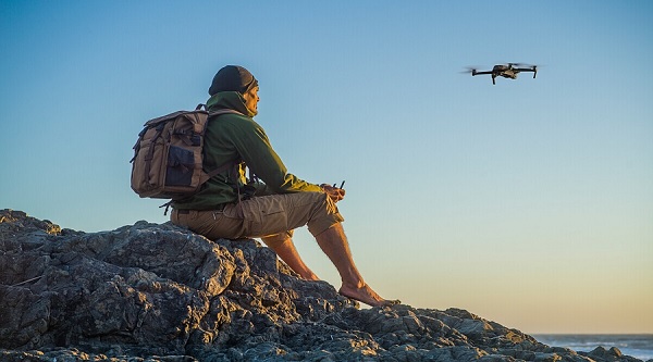 Chọn flycam dựa vào thiết kế để mang lại trải nghiệm thuận tiện