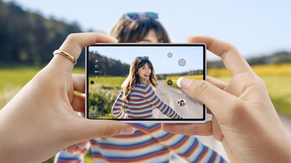 Trải nghiệm chụp ảnh tiện lợi với Galaxy Z Fold8