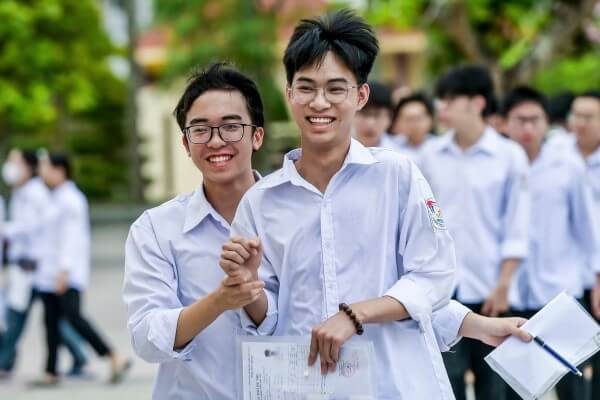 Điểm chuẩn năm 2025 có sự biến động nhẹ ở một số ngành