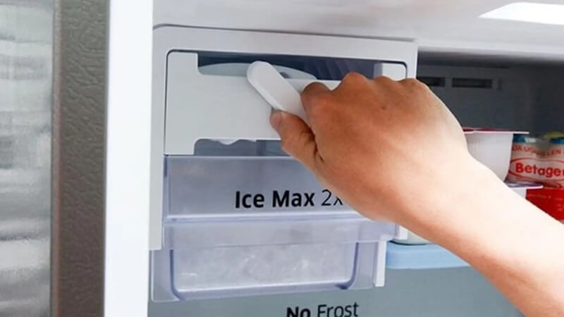 Cách nhận biết tủ lạnh vẫn chạy nhưng không đông đá