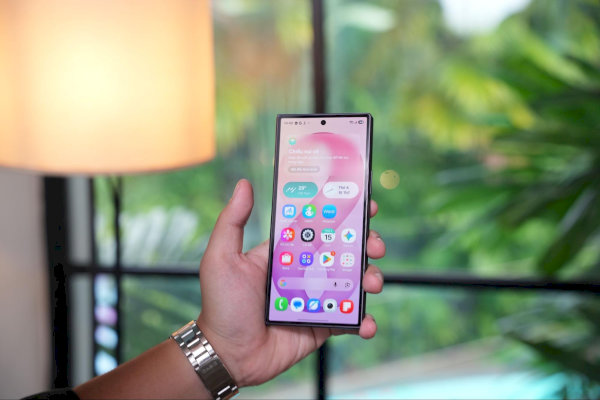 Công nghệ màn hình được cải tiến ở Galaxy Z Fold8 UItra
