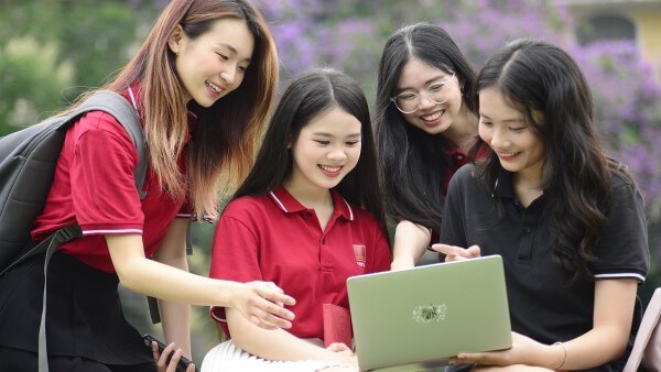 Tham khảo điểm chuẩn của tổ hợp B01