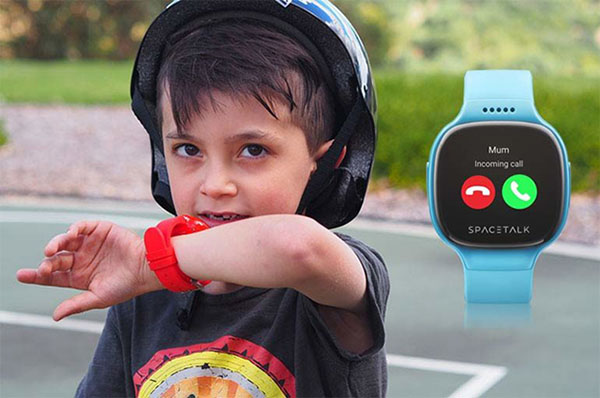 Hỗ trợ nghe gọi và video call thuận tiện