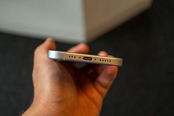 Có nên mua iPhone 15 tại thời điểm này hay không?