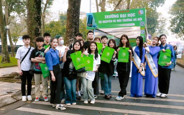 Những ngành có điểm chuẩn hàng đầu và lưu ý khi đăng ký nguyện vọng