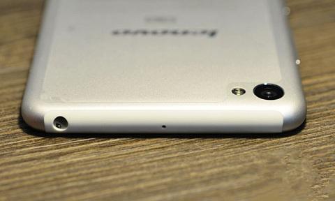 Đánh giá Lenovo S90