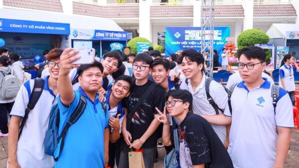 Các ngành có điểm chuẩn năm 2025 cao nhất
