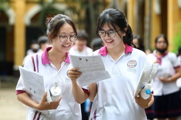 Các ngành nhóm kinh tế, quản trị và công nghệ thông tin có điểm chuẩn cao