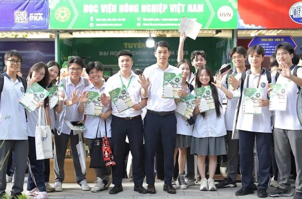 Phương thức xét học sinh giỏi và thí sinh có thành tích vượt trội