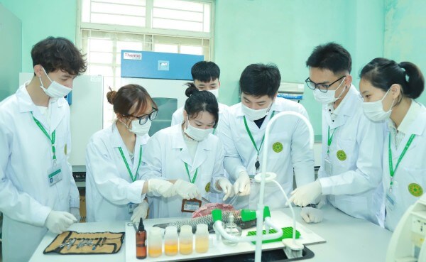 Những ngành có điểm chuẩn cao do nhu cầu nhân lực cao