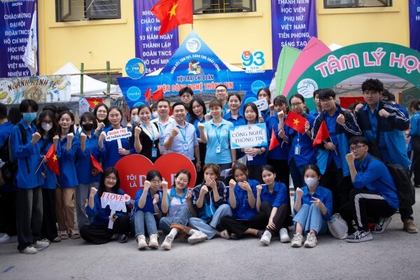 Học phí Học viện Phụ nữ Việt Nam theo quy định của Nhà nước