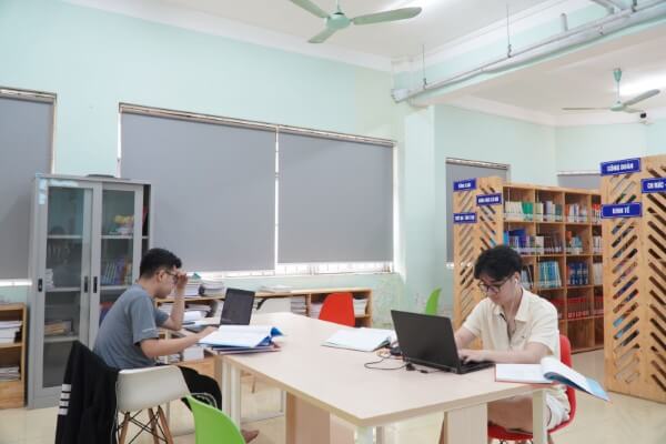 Điểm chuẩn xét tuyển học bạ thường cao hơn phương thức xét điểm thi THPT 