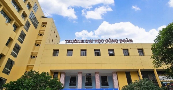 Đại học Công đoàn là trường công lập thuộc Tổng Liên đoàn Lao động Việt Nam