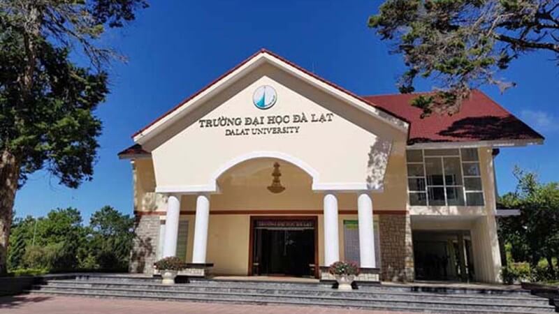 Điểm chuẩn tuyển sinh Trường Đại học Đà Lạt 2025 có sự điều chỉnh ở nhiều ngành