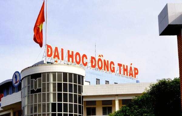 Trường Đại học Đồng Tháp (DThU) trực thuộc Bộ Giáo dục và Đào tạo