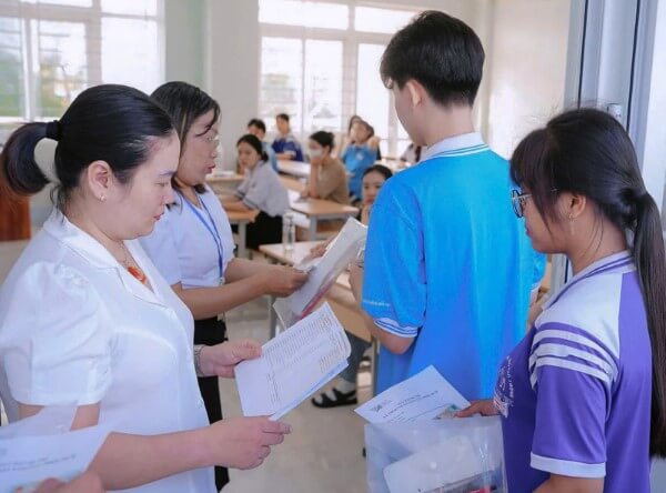 Điểm chuẩn tuyển sinh xét theo phương thức ĐGNL từ khoảng 600 – 988 điểm