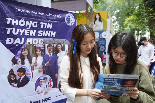 Điểm chuẩn xét theo phương thức xét học bạ THPT