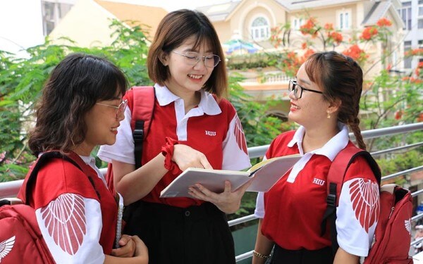 Các ngành thuộc lĩnh vực sức khỏe có mức điểm chuẩn cao nhất