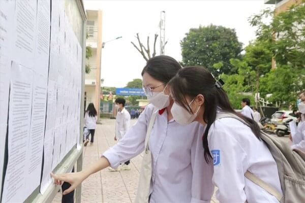 Thí sinh cần lưu ý một số điểm khi xét tuyển Đại học Thương mại (TMU)