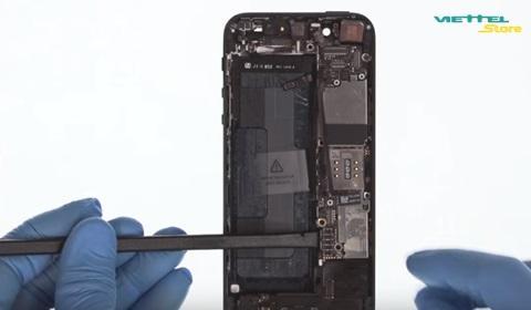 Hướng dẫn tự thay phím nguồn iPhone 5 trong vòng 30 phút