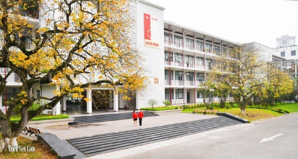 Các ngành tuyển sinh và phương thức xét tuyển của các trường đại học khác nhau