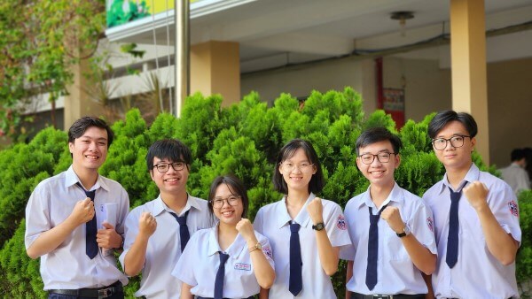 Khối B phù hợp với các bạn yêu thích các môn khoa học tự nhiên