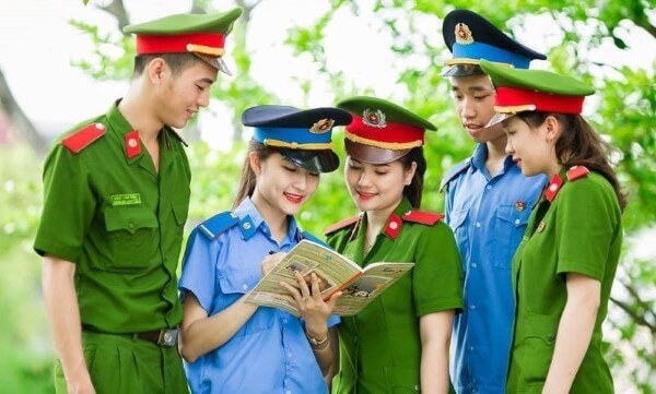 Khối C00 xét tuyển ở đa dạng lĩnh vực