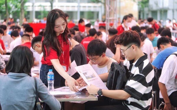 Khối C00 là lựa chọn của những thí sinh yêu thích môn khoa học xã hội