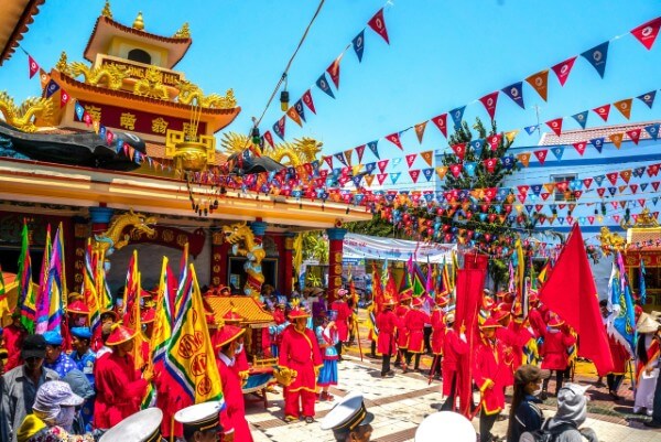 Lễ hội Nghinh Ông tại nhiều tỉnh ven biển