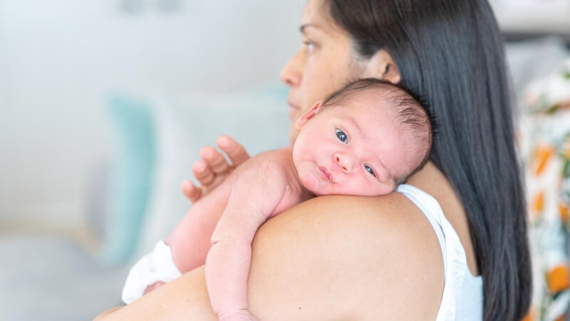Nấc cụt là tình trạng phổ biến có thể gặp ở nhiều lứa tuổi