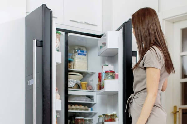 Một số mẹo vệ sinh và khử mùi tủ lạnh