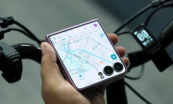Trải nghiệm AI tiện ích ngay từ màn hình phụ