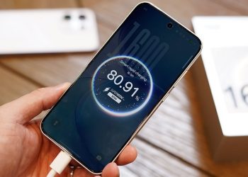 OPPO Reno16 F 5G có đáng mua không? Những điểm nổi bật có thể khiến bạn muốn xuống tiền